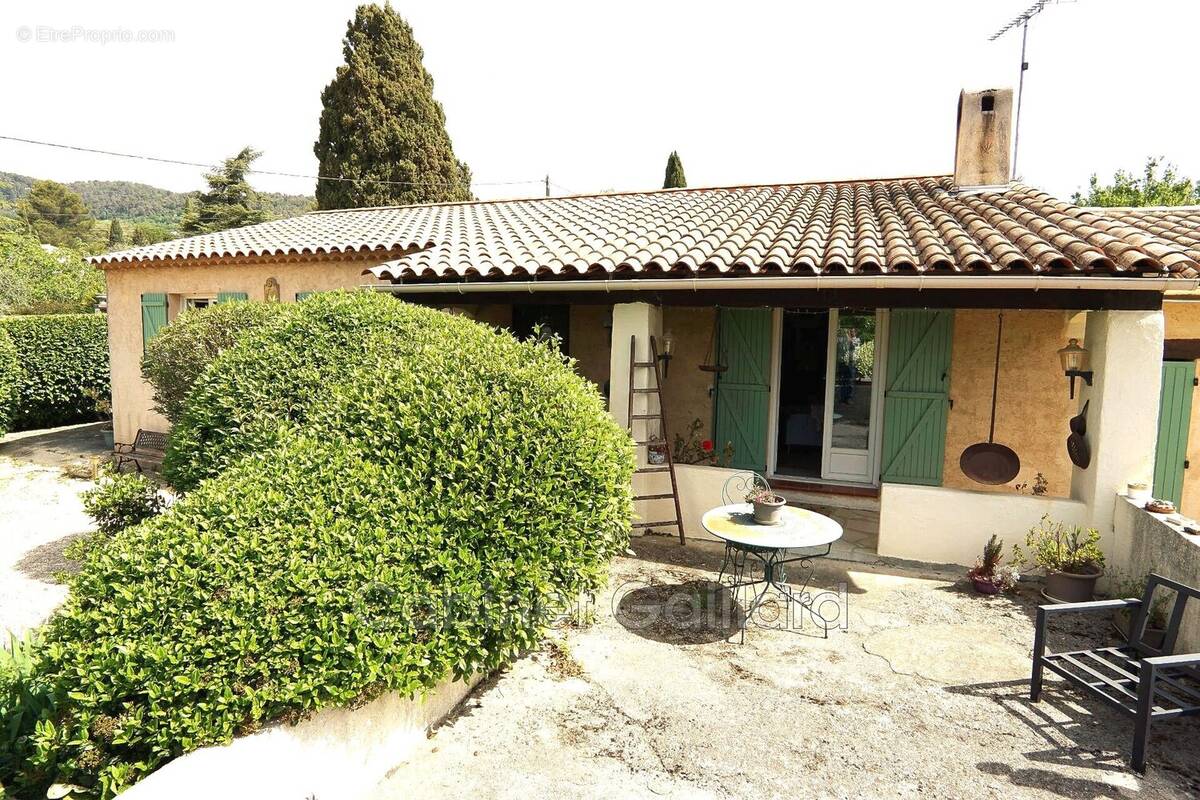 Maison à PEYMEINADE