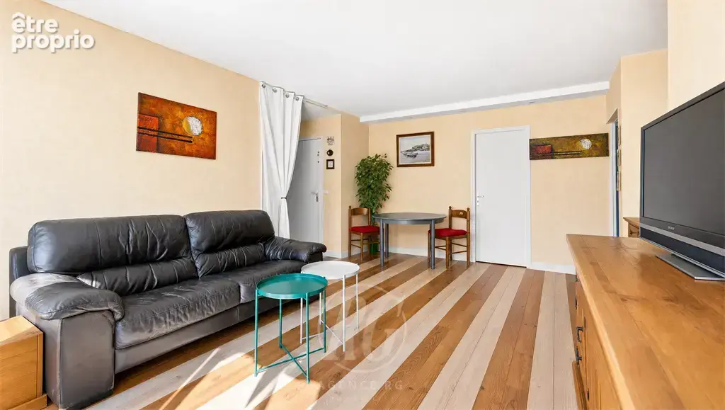 Appartement 3 chambres, terrasse plein Ouest et cave - photo 4