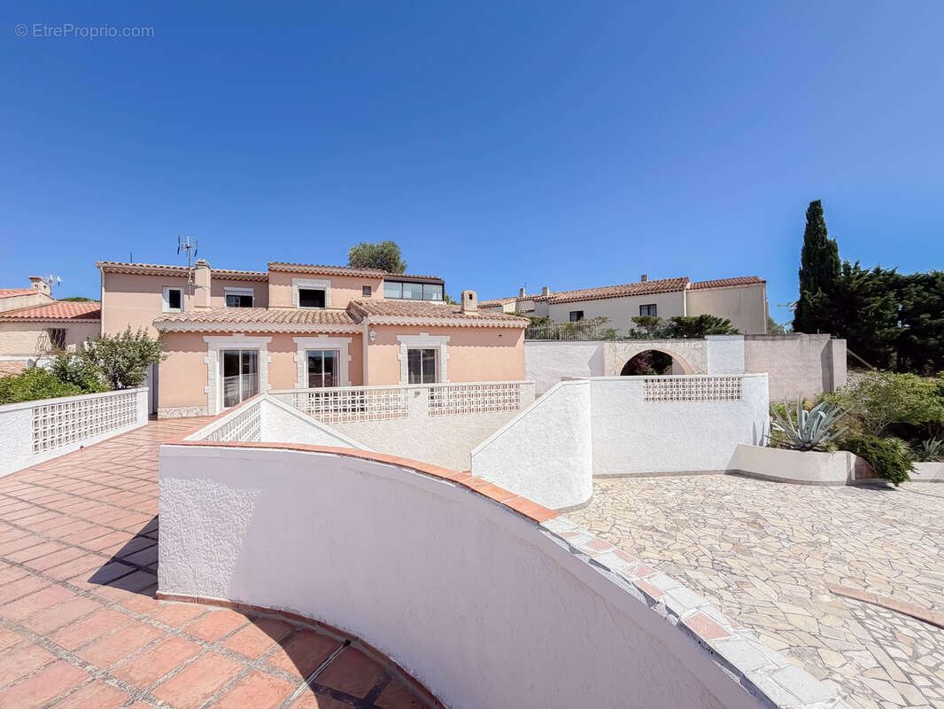 Maison à SAUSSET-LES-PINS