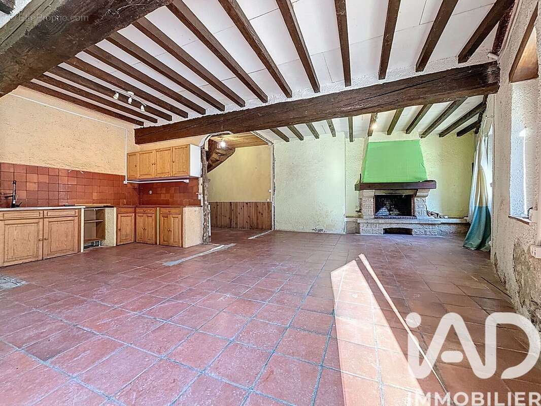 Maison 126 m² à Festes-Et-Saint-Andre  - photo 2