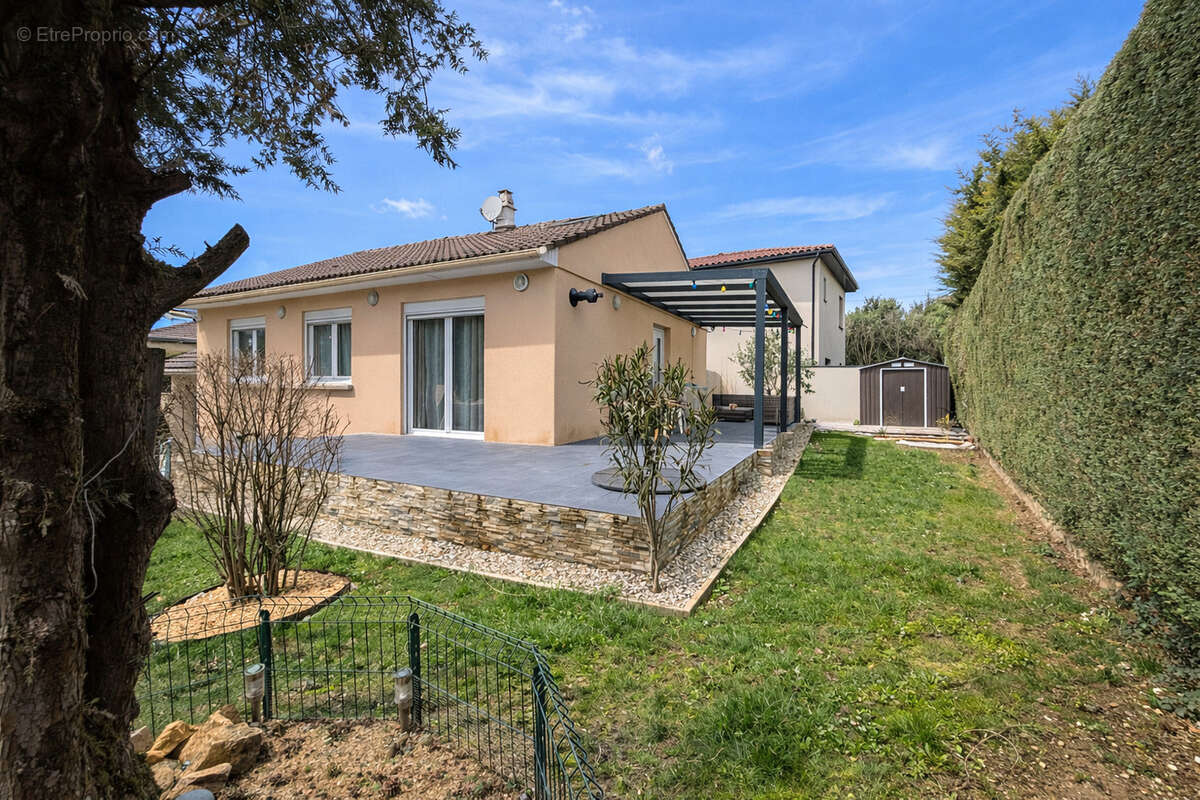 Maison à PONTCHARRA-SUR-TURDINE