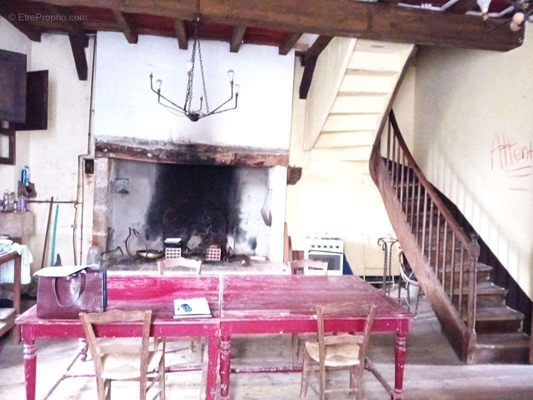 Maison à SAINT-CIRQ-LAPOPIE