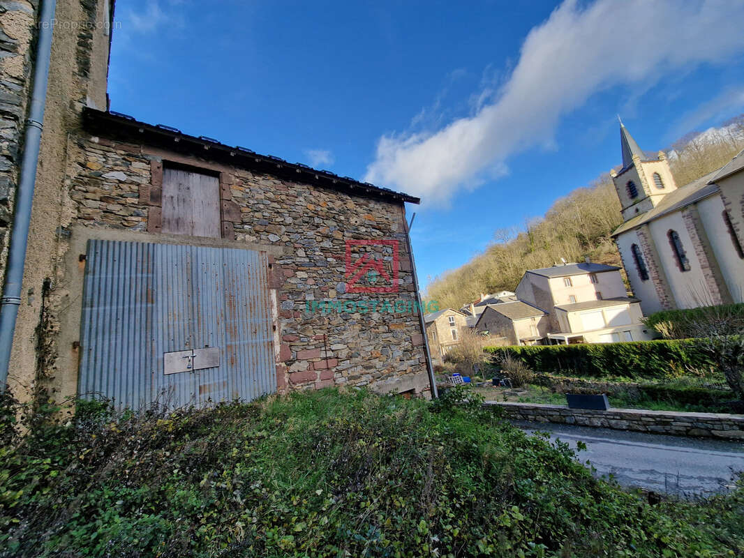 Maison à PEUX-ET-COUFFOULEUX