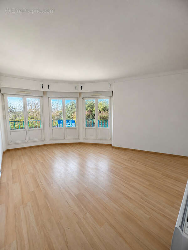 Appartement à LES SORINIERES