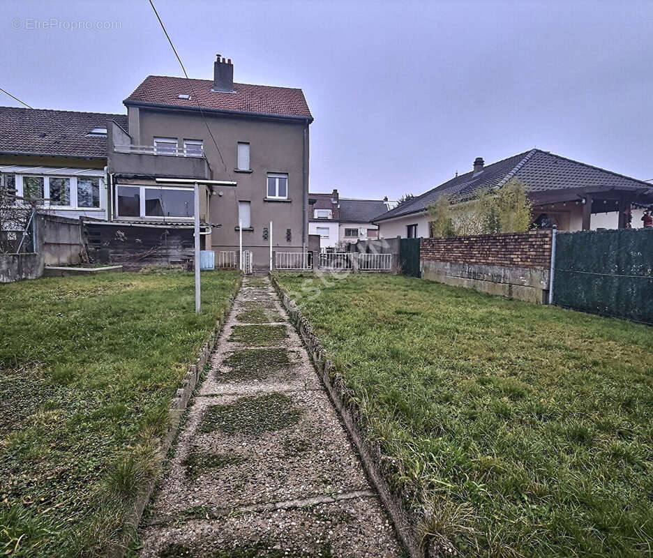 Maison à L'HOPITAL