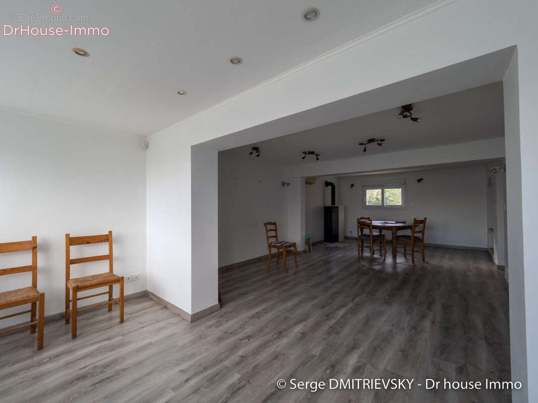 Maison à SAINT-JULIEN-BEYCHEVELLE