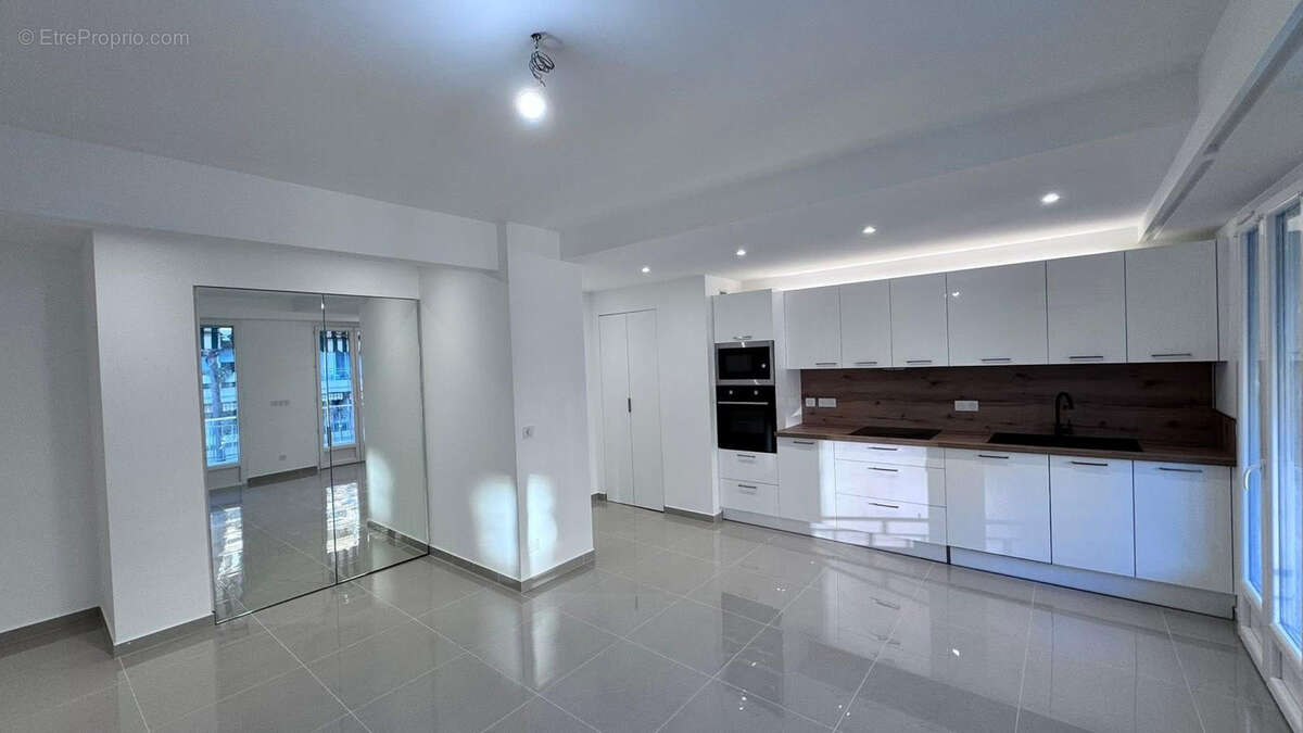 Appartement à CAGNES-SUR-MER