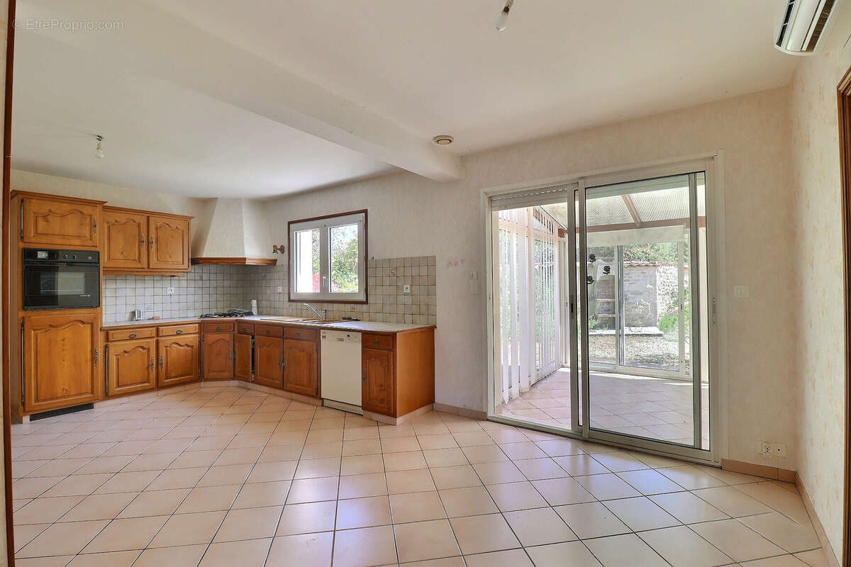 Centre Saint-Pierre-la-Noue - Villa 4 chambres + bureau sur 1 206m2 de terrain - photo 8