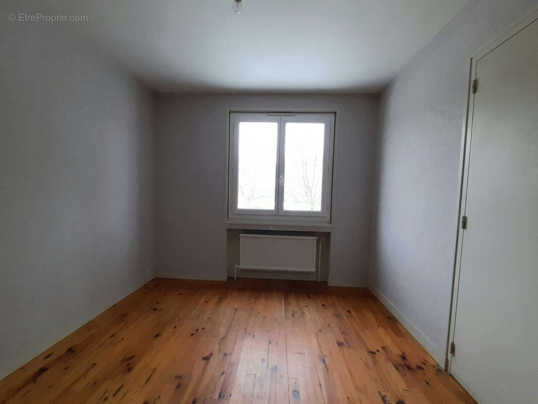 Maison à ESTIVAREILLES