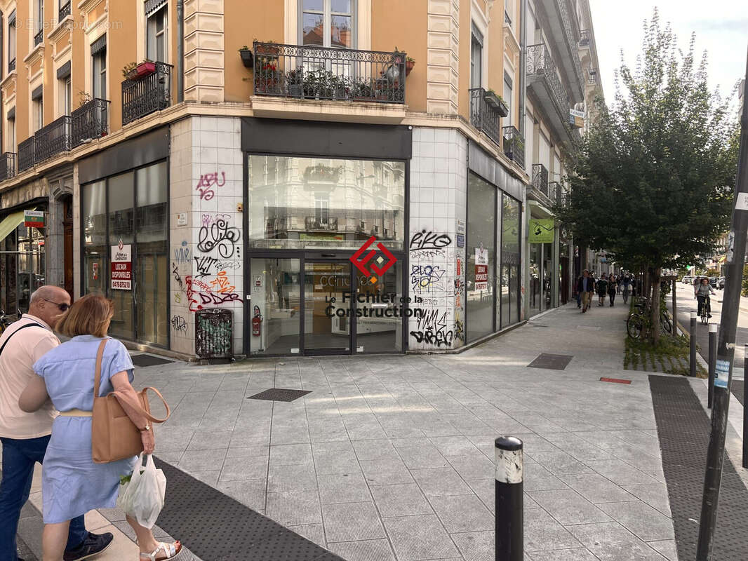 Commerce à GRENOBLE