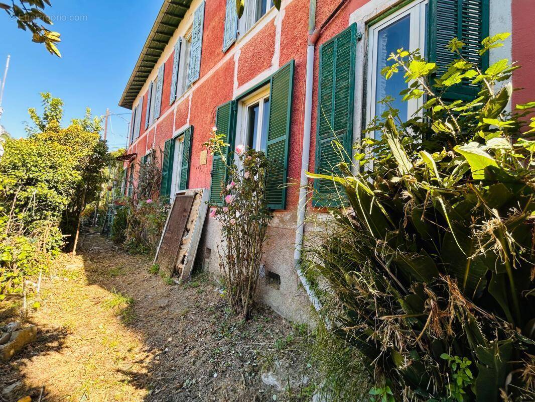 Appartement à MENTON