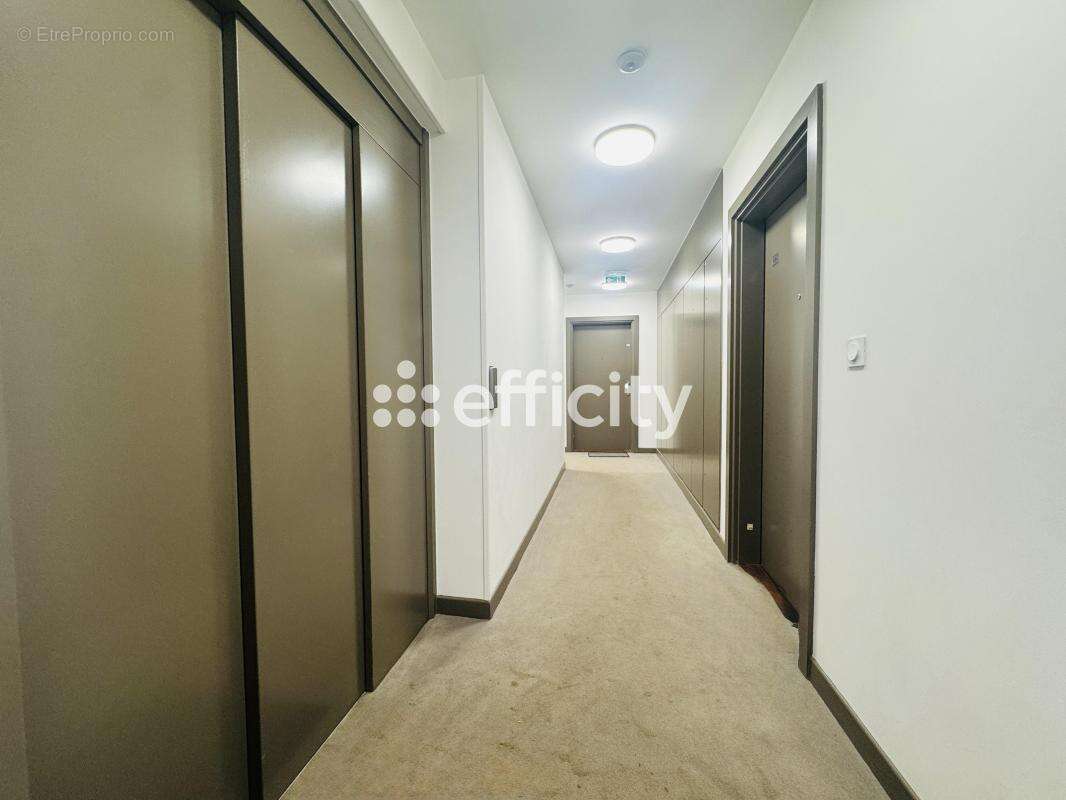 Appartement à COLOMBES