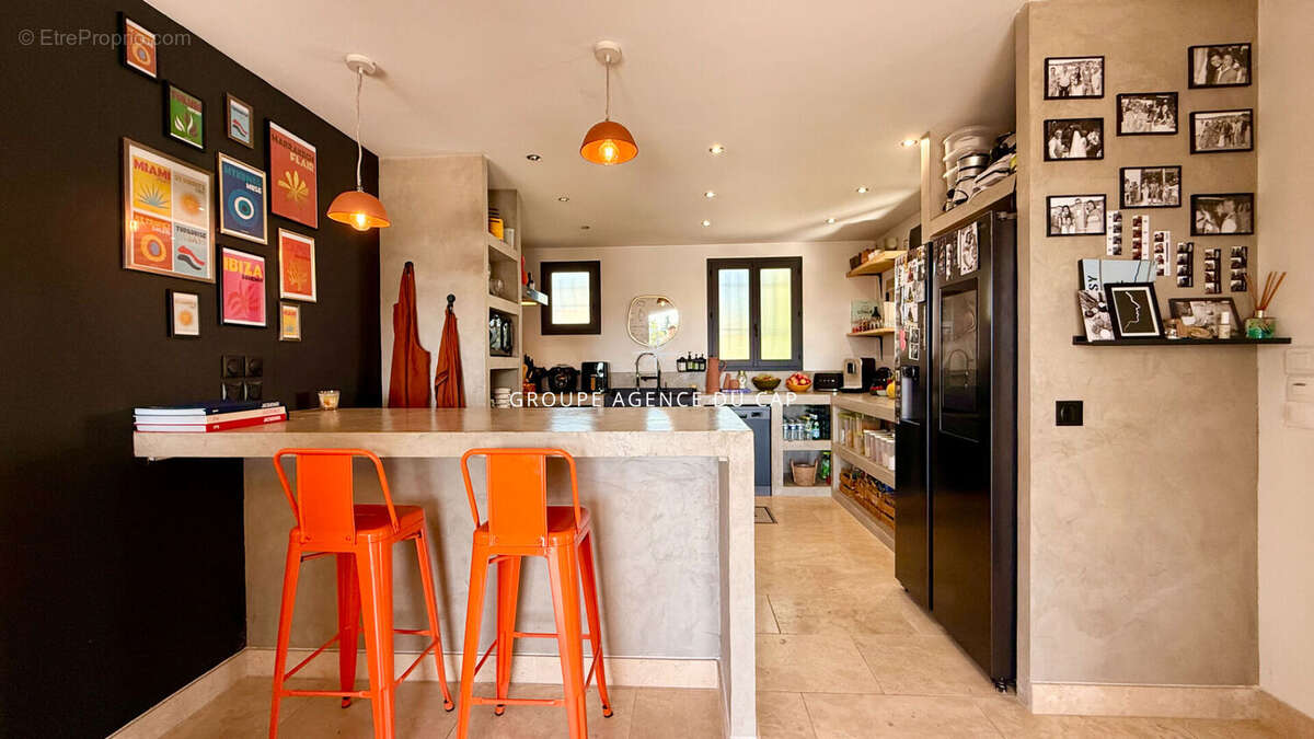 Maison à LES ISSAMBRES