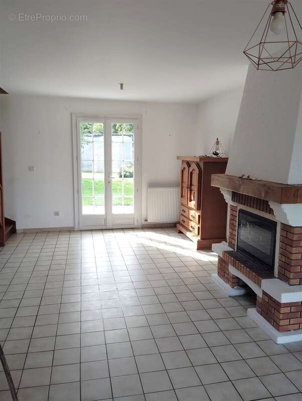 Maison à DAMPIERRE-SUR-AVRE