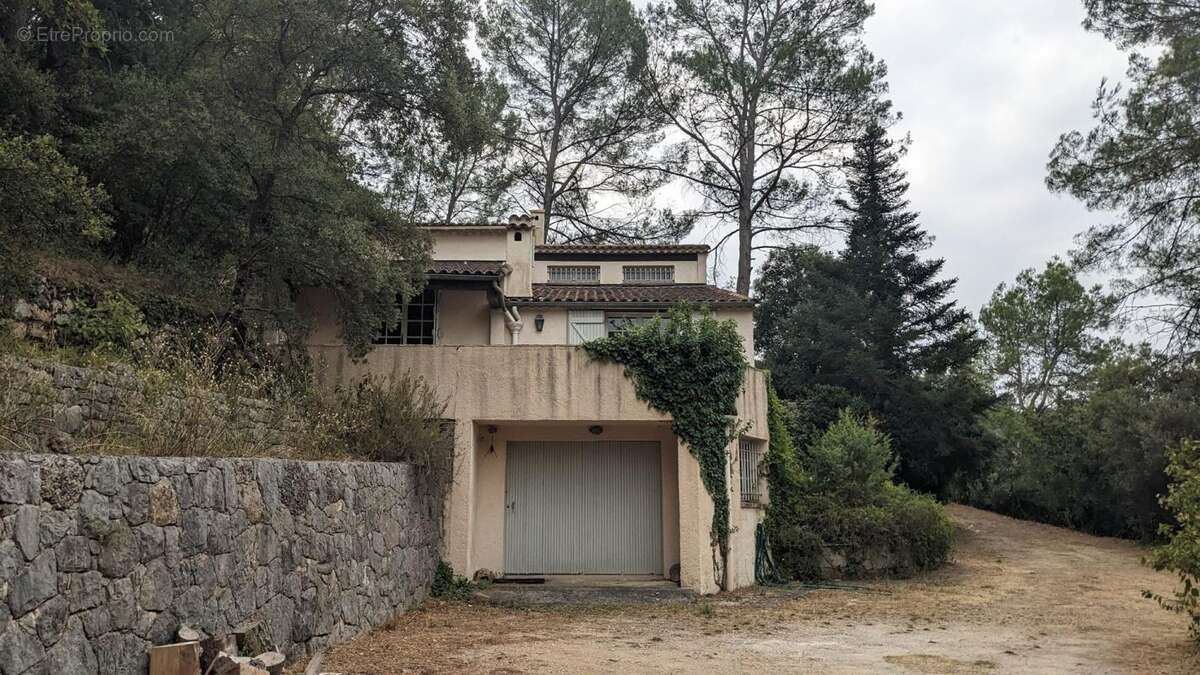 Maison à CLAVIERS