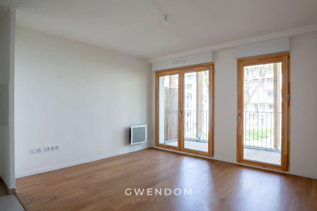 Appartement à TORCY