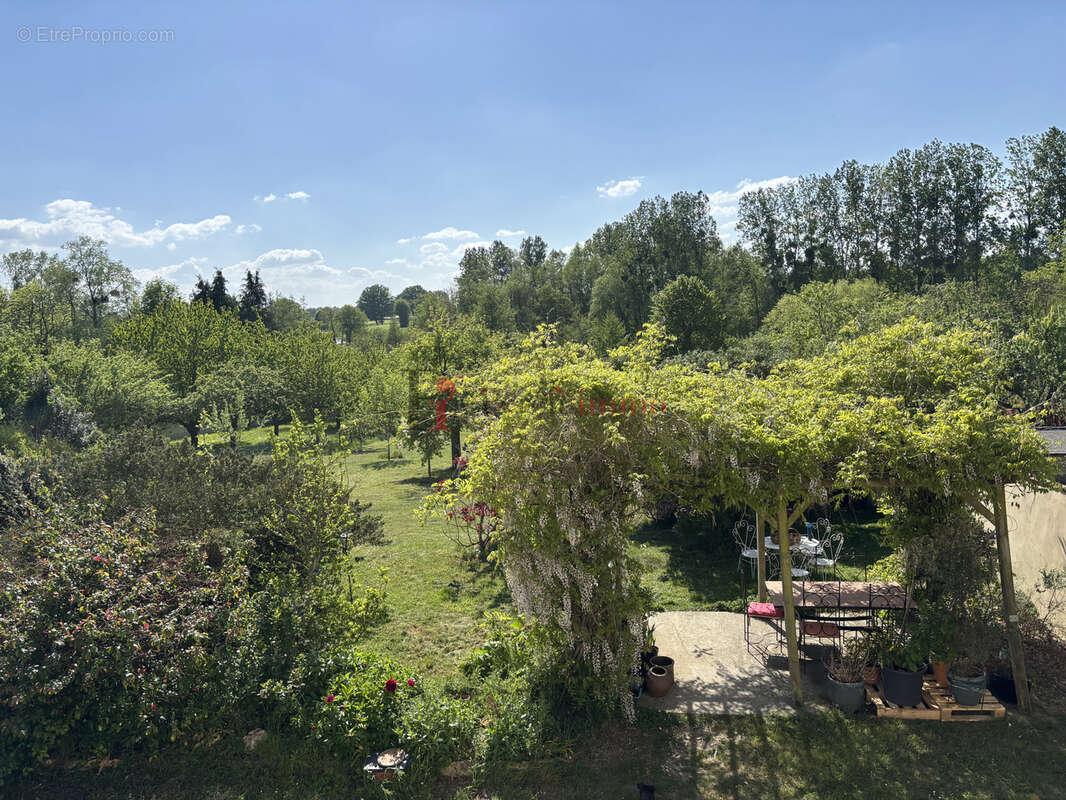 Maison à MAUVES-SUR-HUISNE