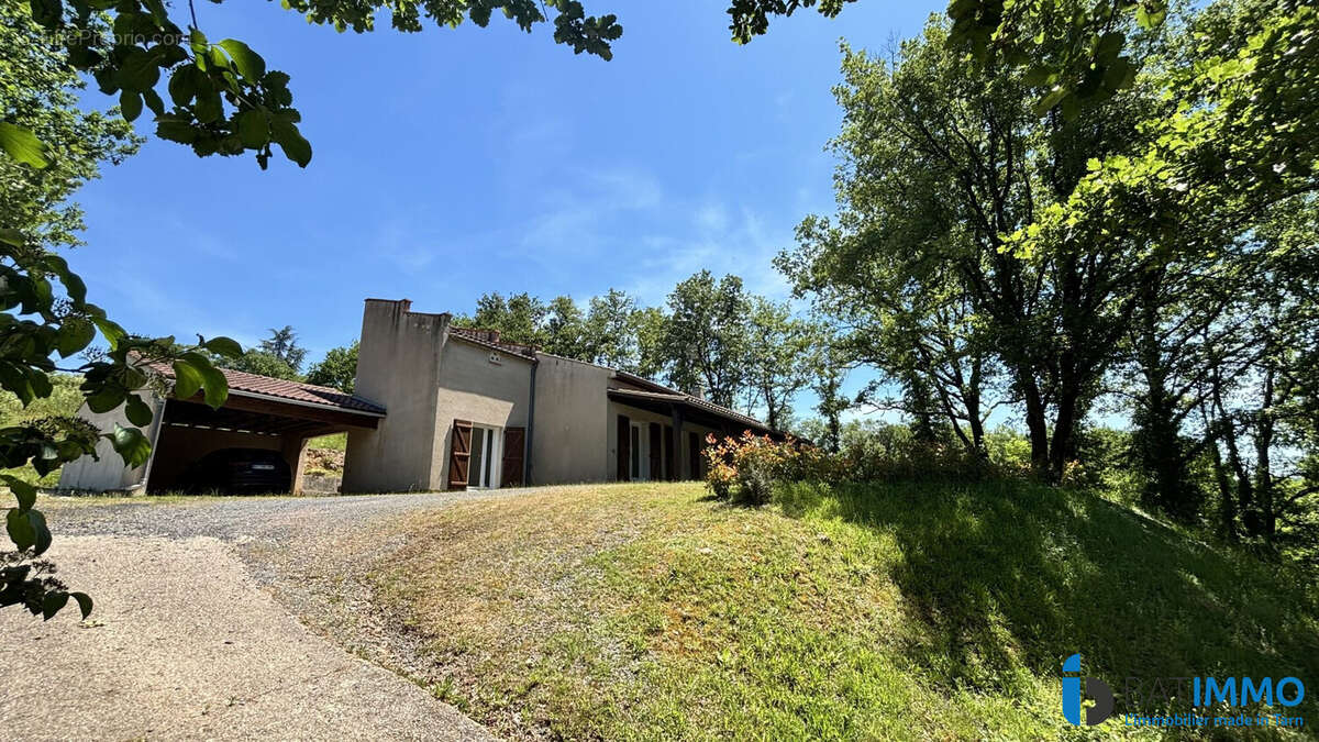 Maison à REALMONT
