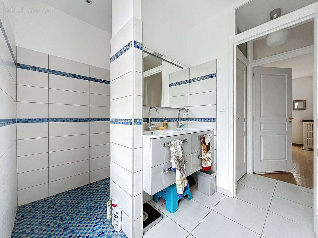 Maison à VILLEDIEU-LES-POELES