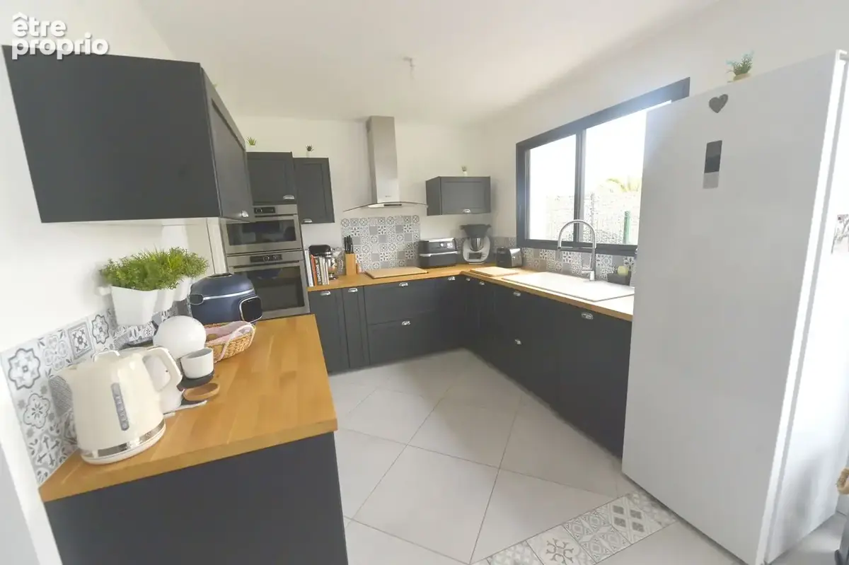 Maison 5 pièces 107 m² à vendre à Semussac (17120) - photo 2