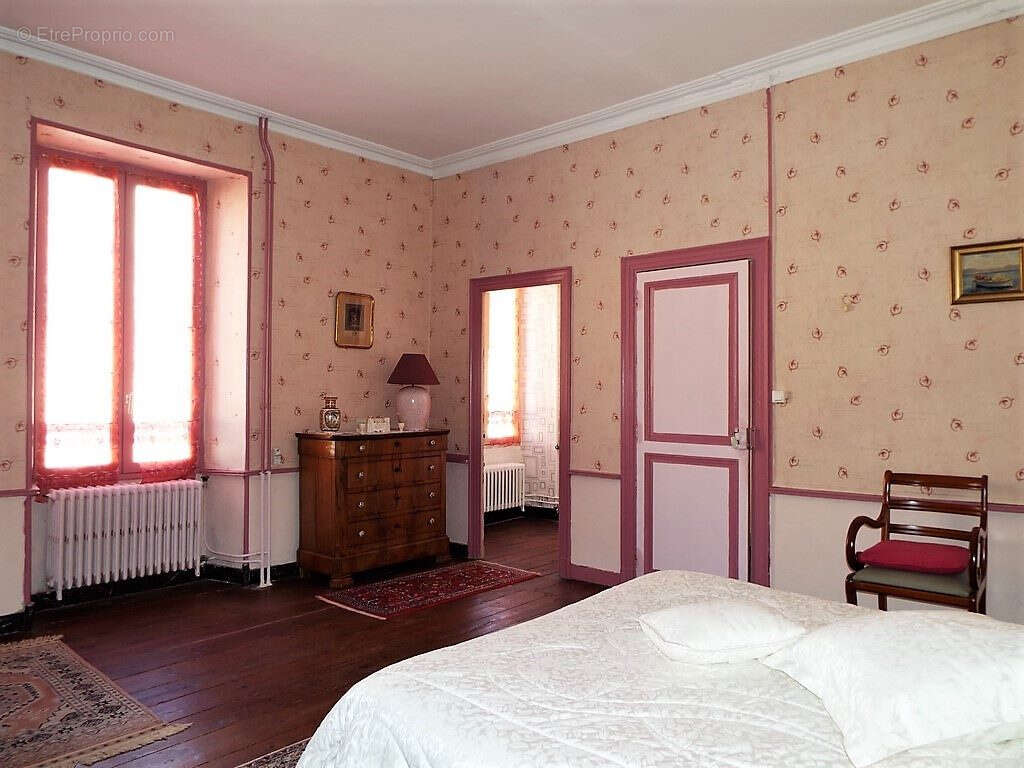 Maison à FONTENAY-LE-COMTE