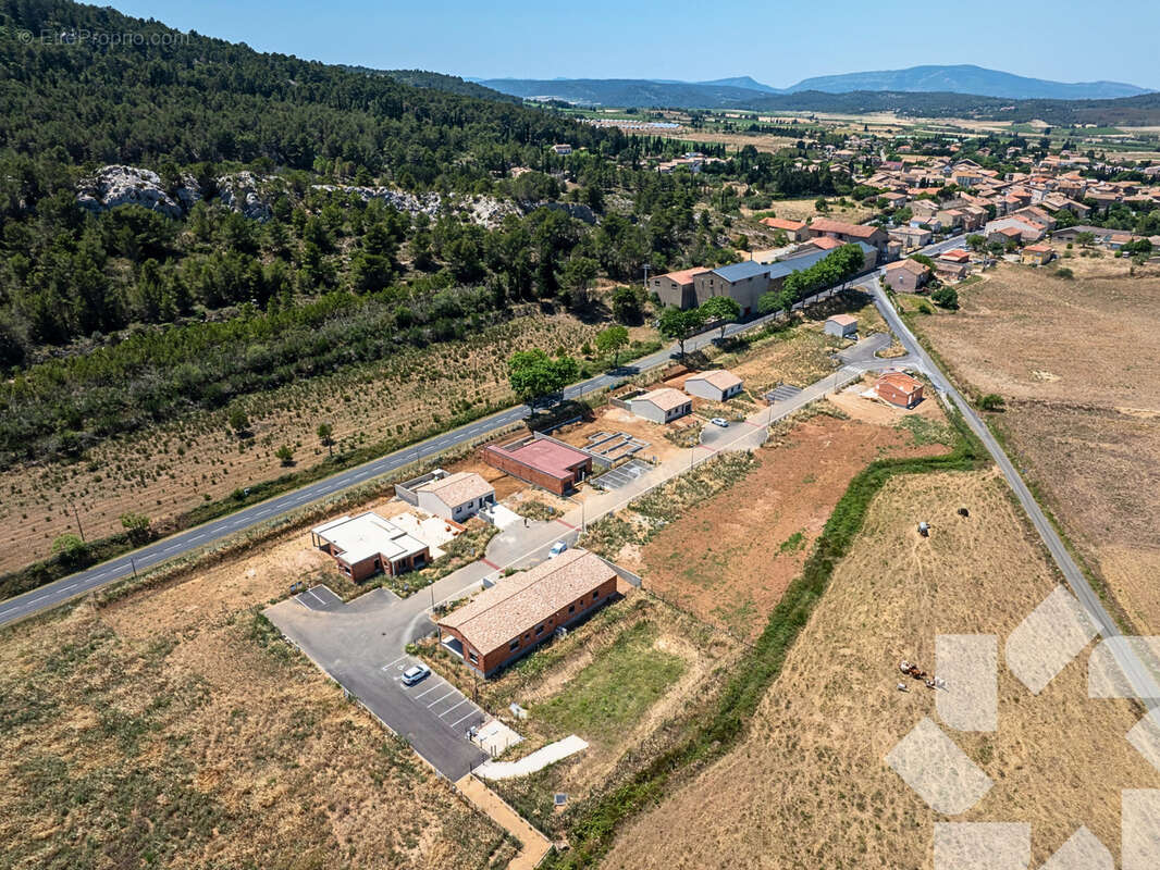 Terrain à bâtir viabilisé de 359 m2 - photo 3