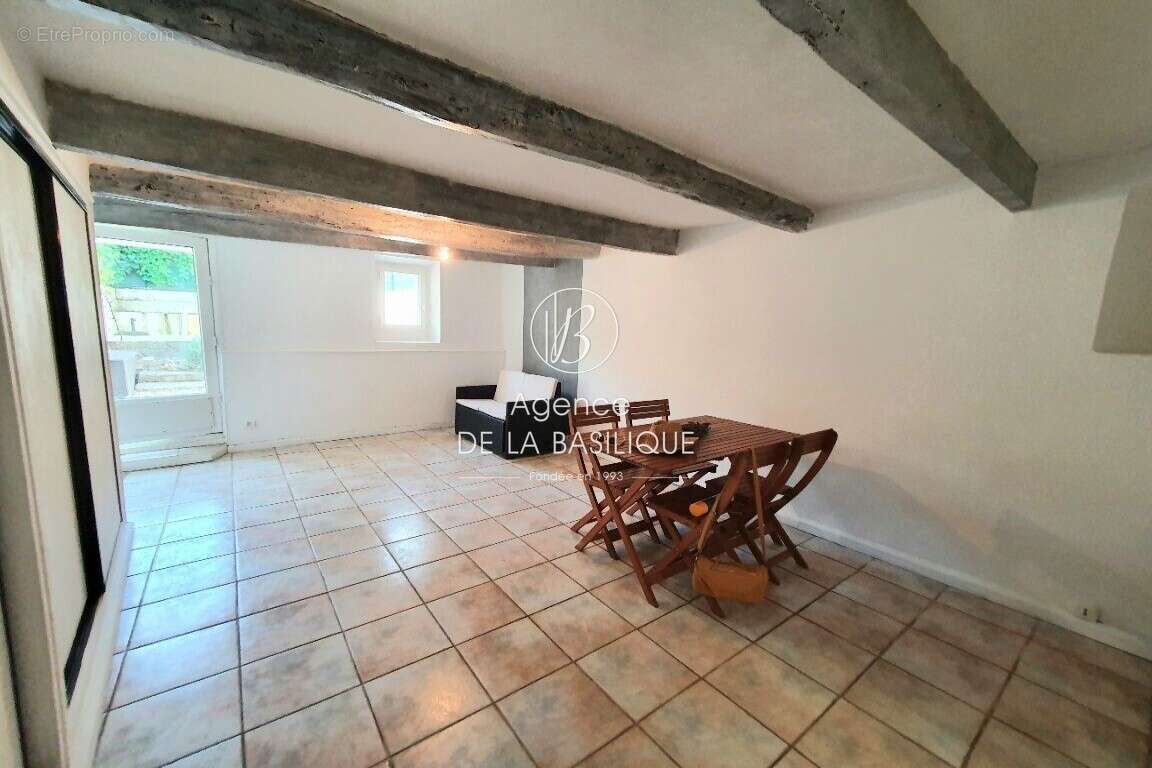 Maison à SAINT-MAXIMIN-LA-SAINTE-BAUME