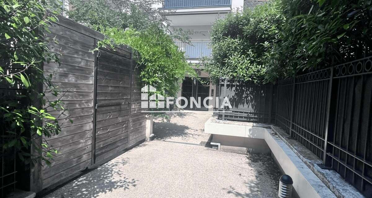 Appartement à ROSNY-SOUS-BOIS