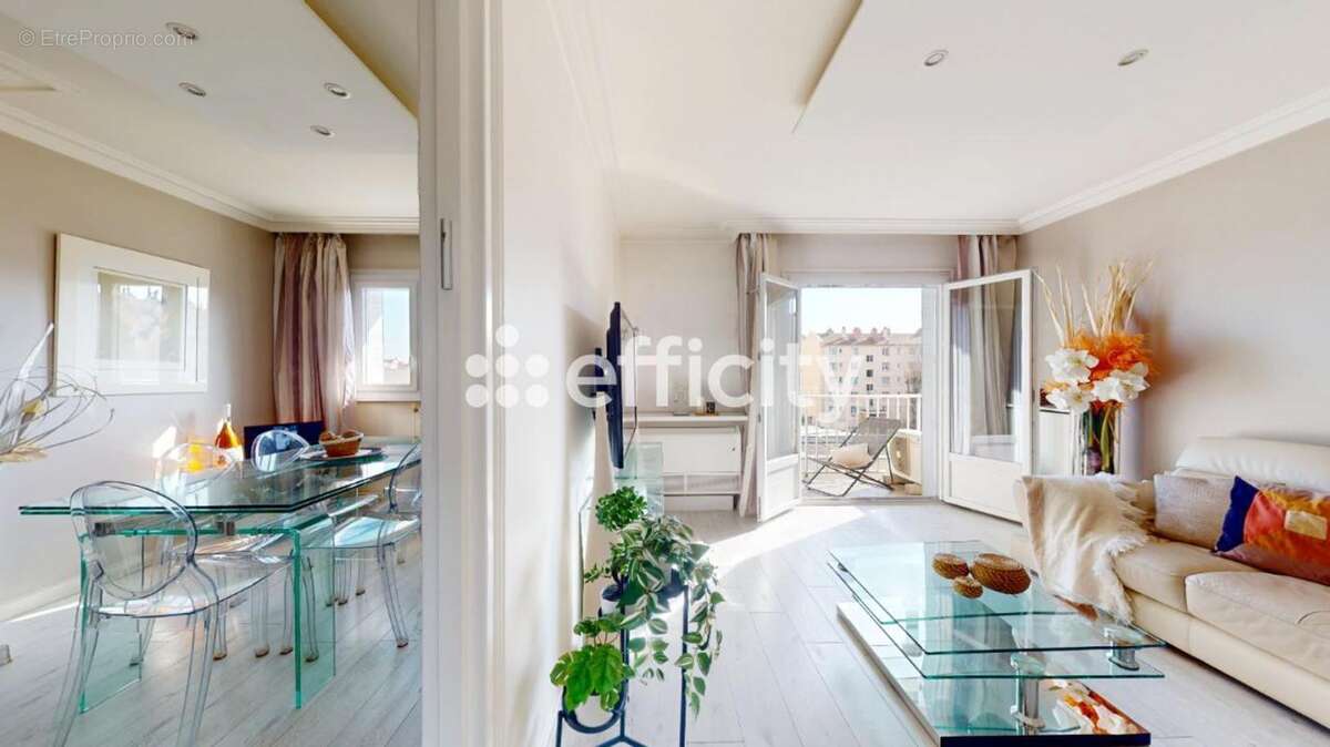 Appartement à LYON-6E