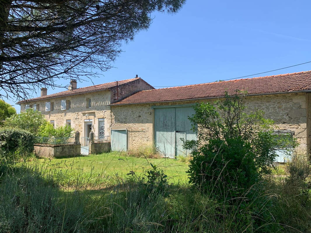 Maison à SAUVETERRE-DE-GUYENNE