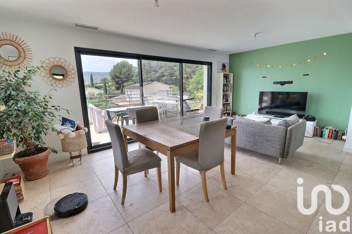 Photo 4 - Maison à ROQUEVAIRE