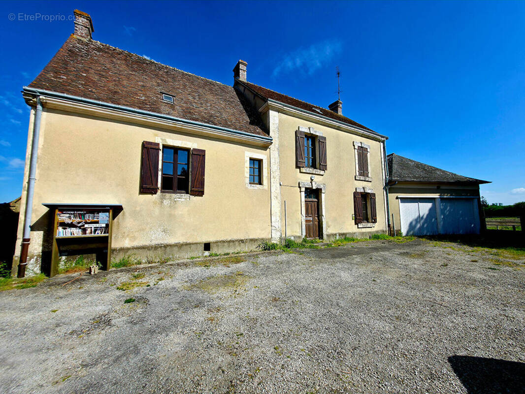 Maison à LE GUE-DE-LA-CHAINE