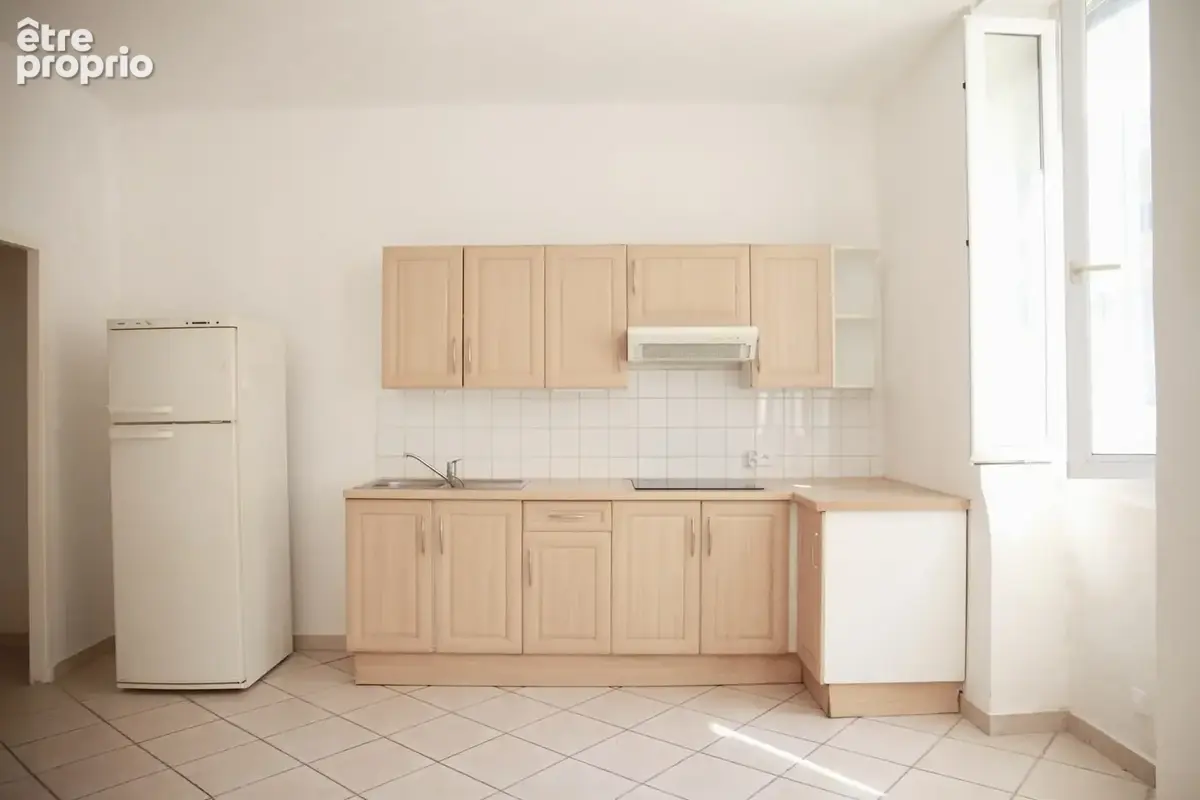 Appartement 2 pièces 34 m² à vendre à Marseille-7e (13007) - photo 2