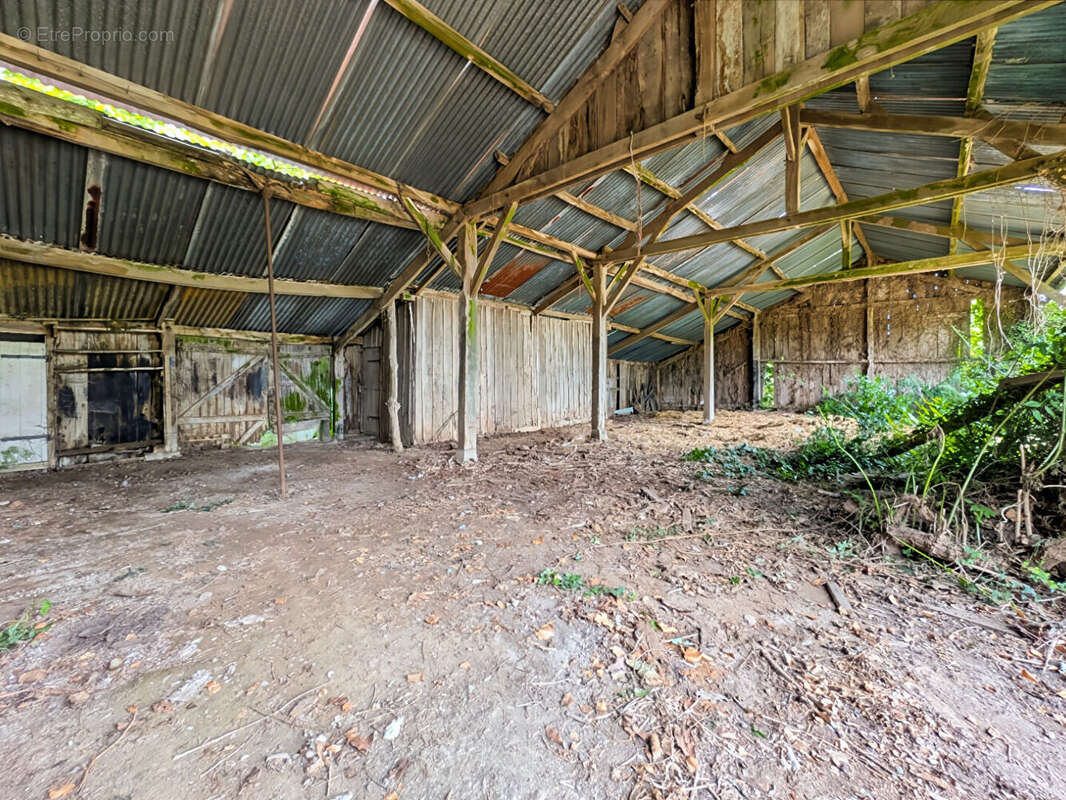Longère en pierre à rénover à Saint-Aubin-d'Aubigné 60m² - photo 15