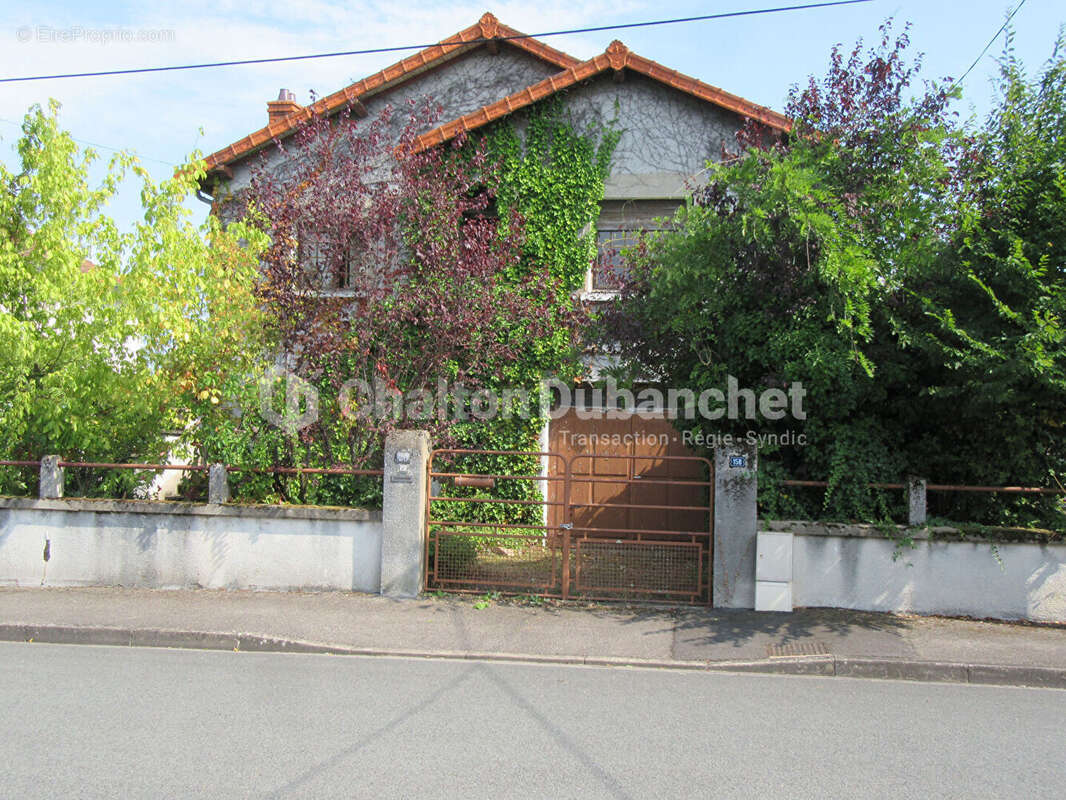 Maison à RIORGES