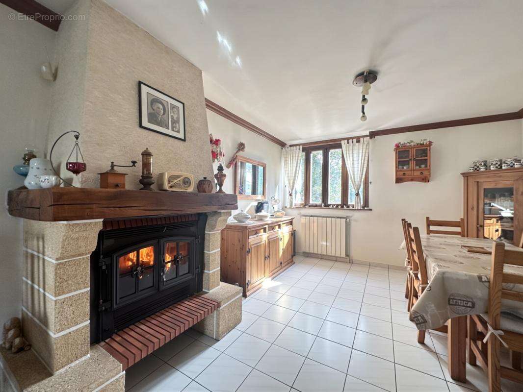 Maison à SAVIGNY-SUR-ORGE