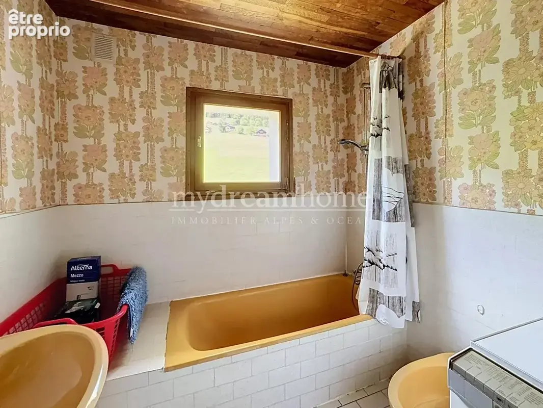 À VENDRE – Ensemble immobilier de 3 chalets à Notre Dame de Bellecombe (73590) - photo 25