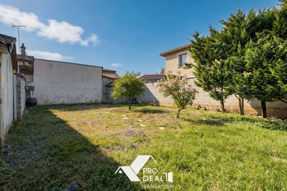 Maison 103 m² à Bron  - photo 3