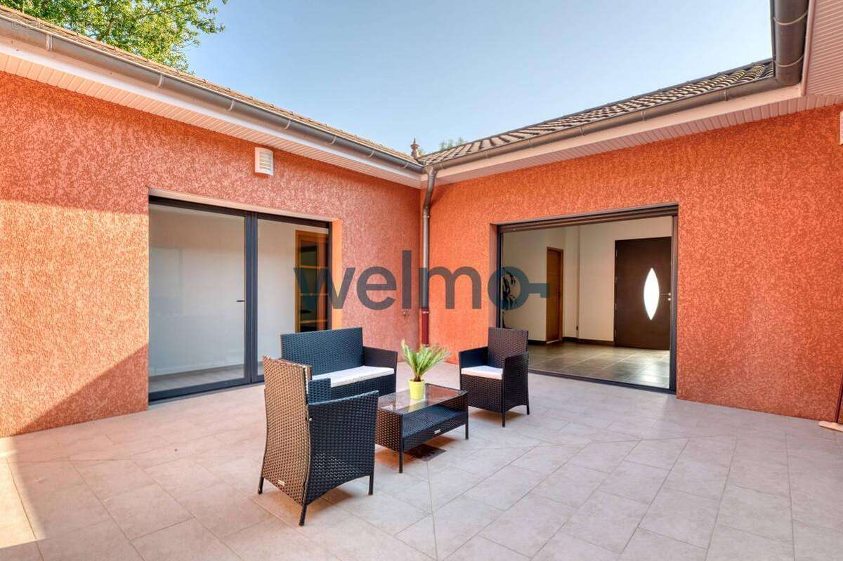 Maison à VILLEFRANCHE-SUR-SAONE