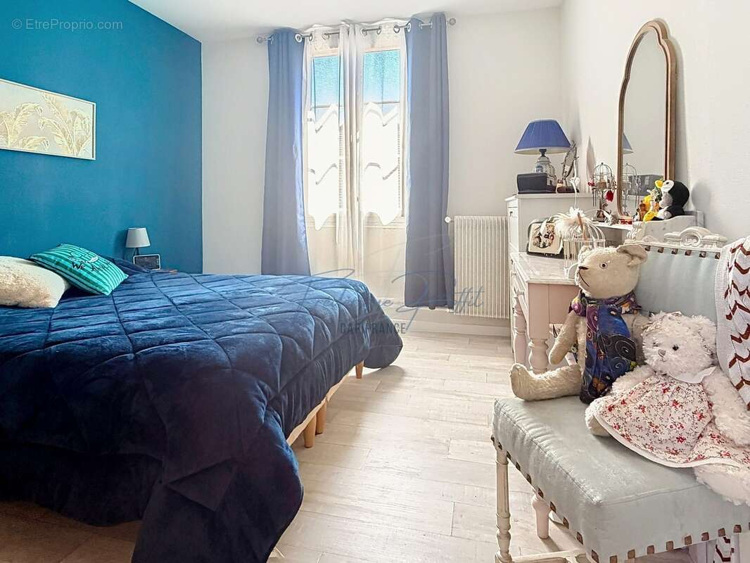  À vendre – Authentique longère de 192 m² à proximité de Clermont - photo 13