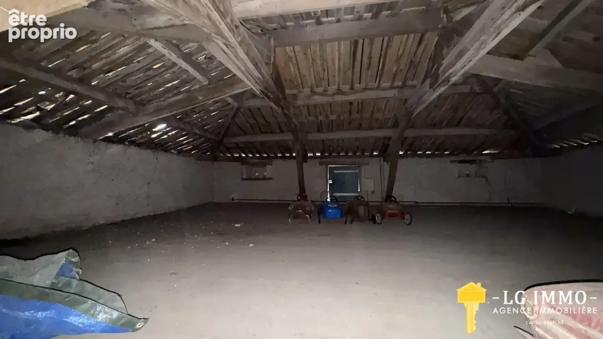 Dépendance en pierres avec garage et jardin clos  beau potentiel   centre ville - photo 16