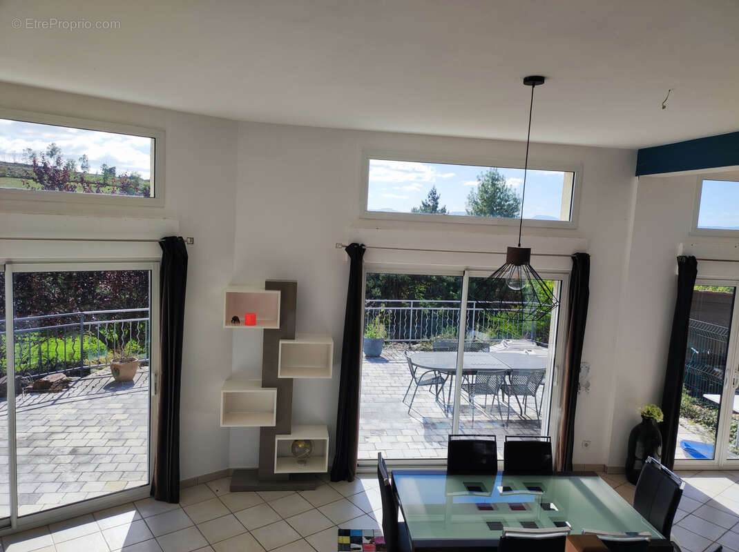 Maison à LA CHAPELLE-D'AUREC