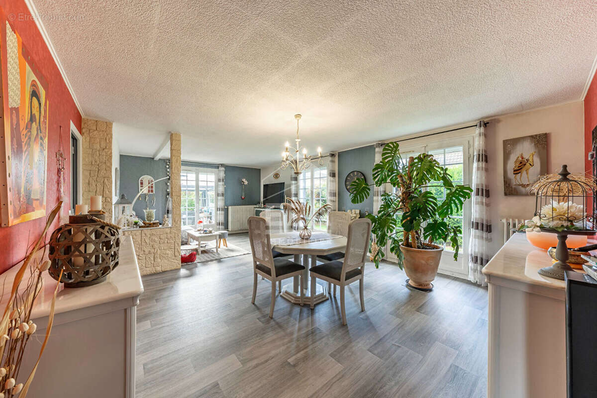 Maison à BALLANCOURT-SUR-ESSONNE