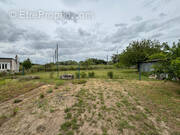 Terrain à LA VILLE-AUX-DAMES