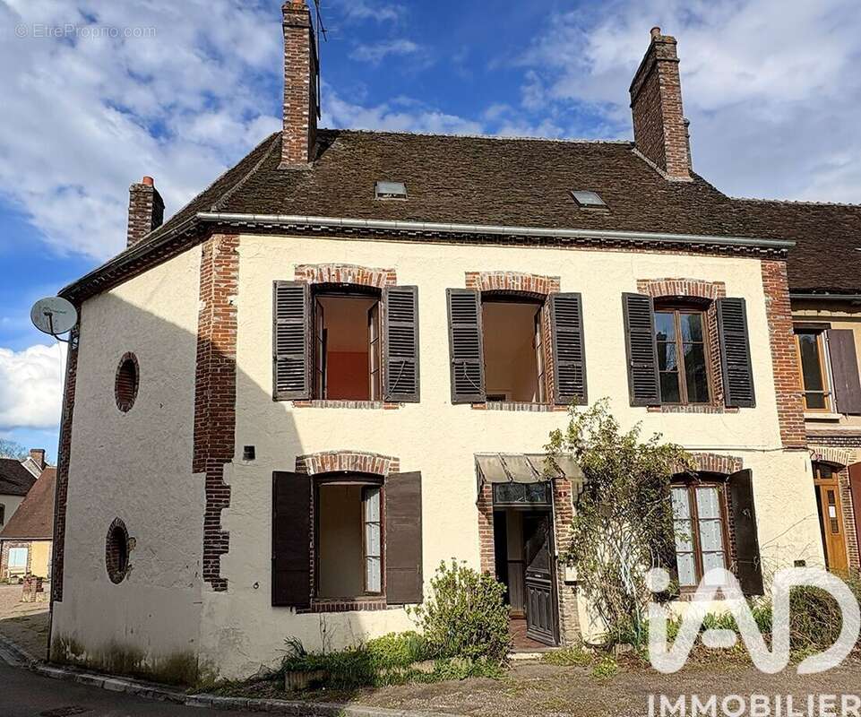 Maison 154 m² à Charny  - photo 2