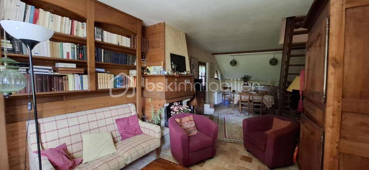 Maison à LA SELLE-SUR-LE-BIED