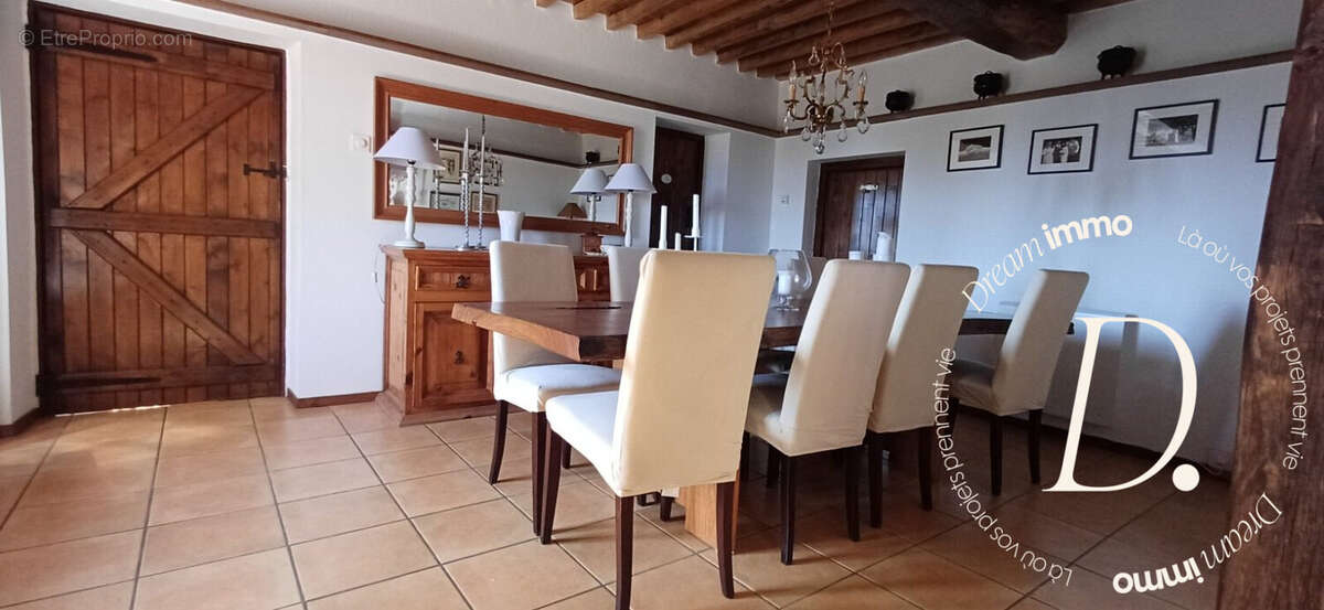 Maison à SAINT-GERVAIS-D'AUVERGNE