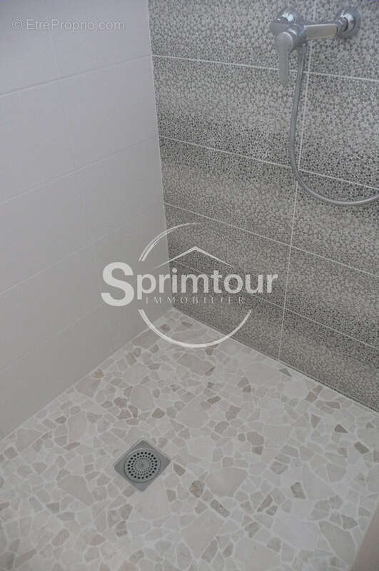 Appartement à BOUILLANTE