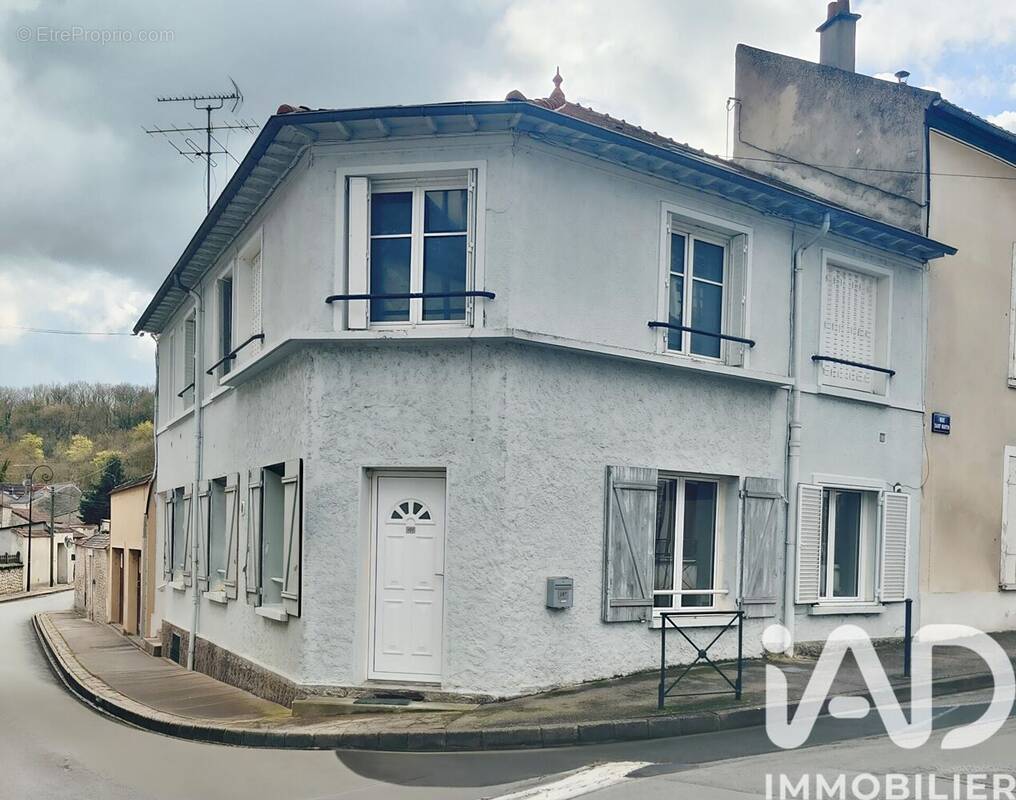 Photo 1 - Appartement à ETAMPES