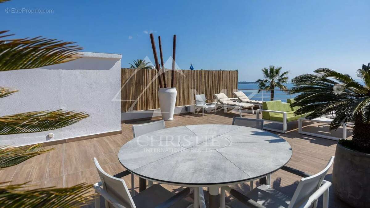 Appartement à CANNES